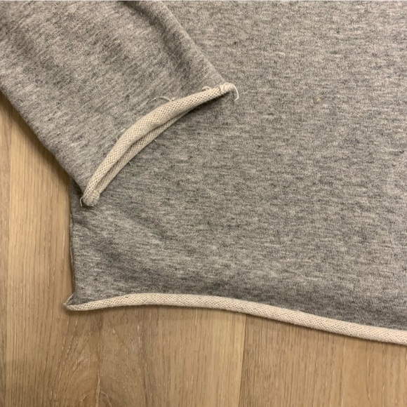 LEVI’S Cropped sweatshirt on grey with logo colour front - Picture 5 of 12